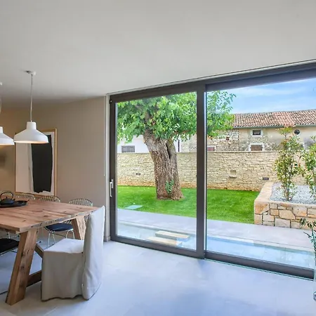 Holiday home Melon *