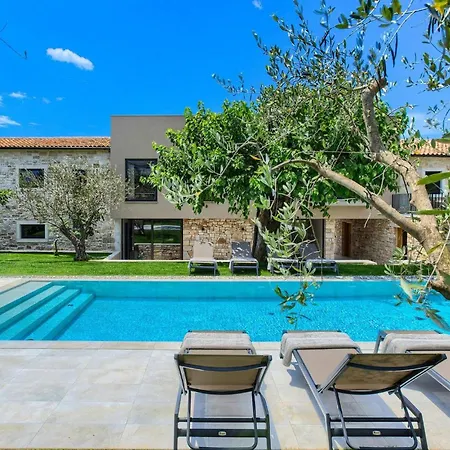 Holiday home Melon Porec